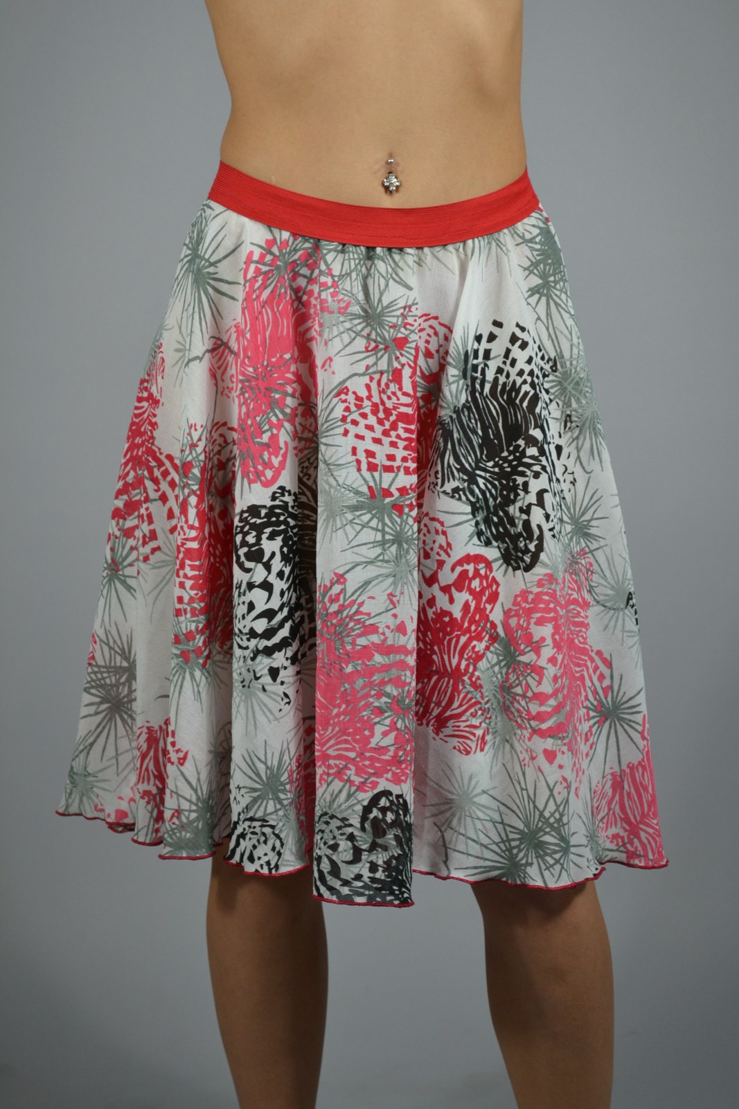 Skirt LiLu Red Garden Elastic - skirt-lilu-red-garden-elastic-01.jpg